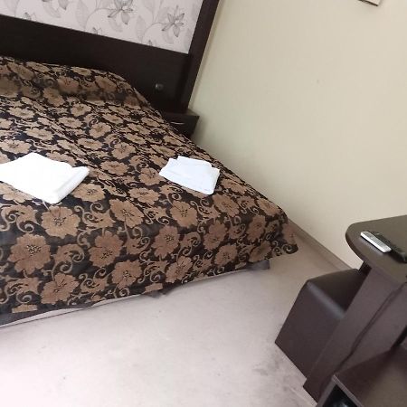 Park Hotel Stratesh Lovech Bagian luar foto